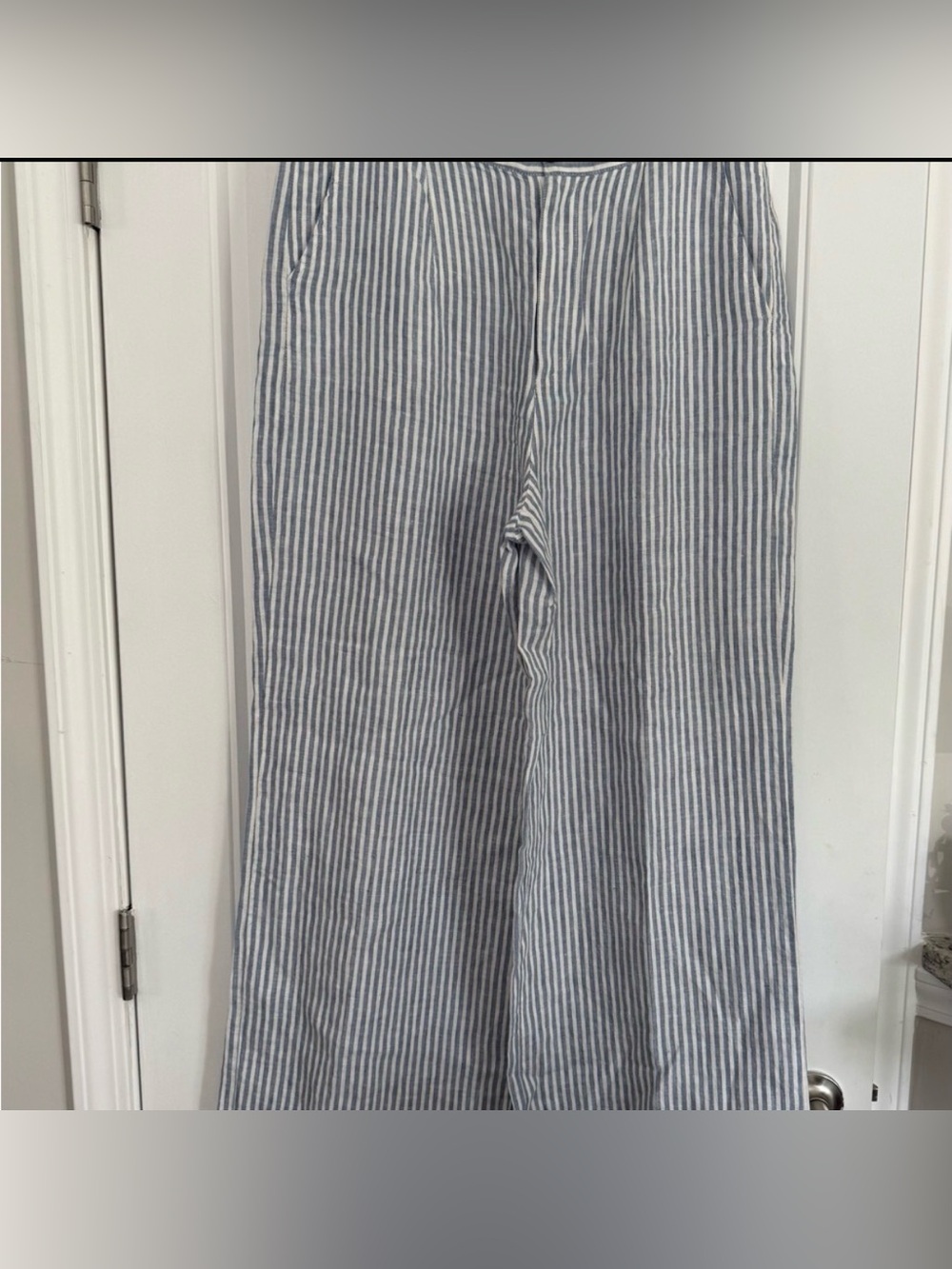 Tahari Linen Striped Pants in Blue and White size US 12.
